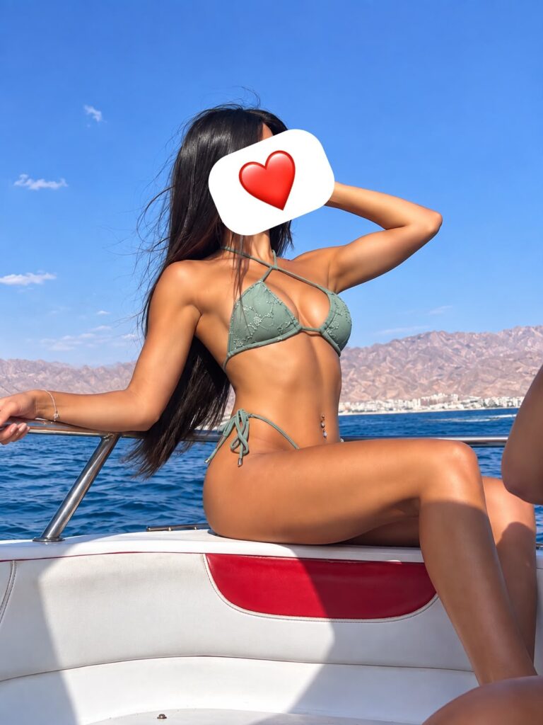 תפנק אותי, תיכנע לי 🖤